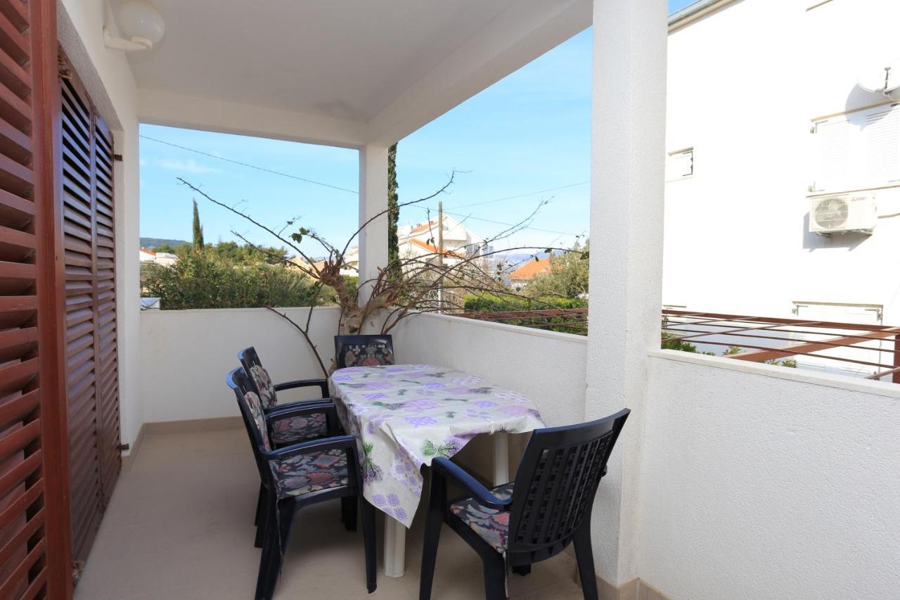 Apartments By The Sea Slatine, Ciovo - 16345 ภายนอก รูปภาพ