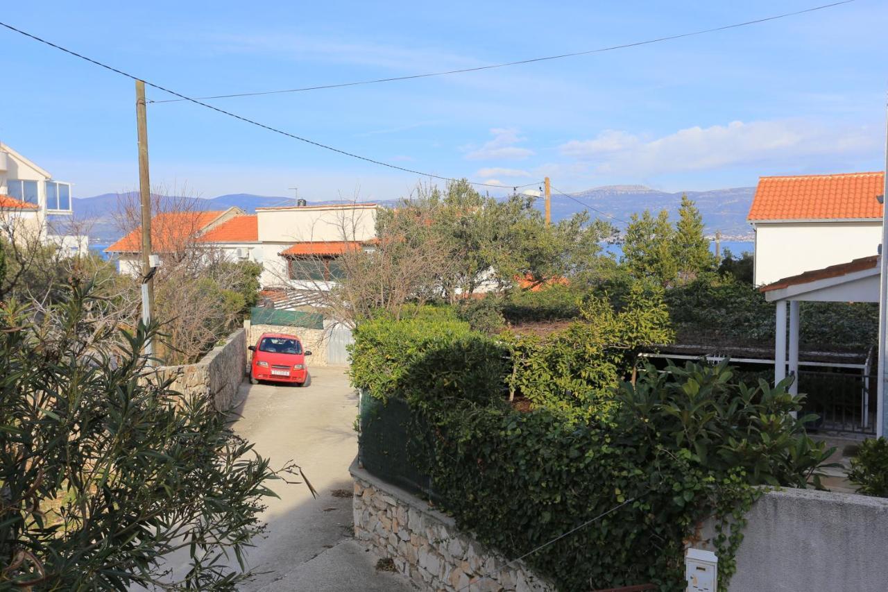 Apartments By The Sea Slatine, Ciovo - 16345 ภายนอก รูปภาพ